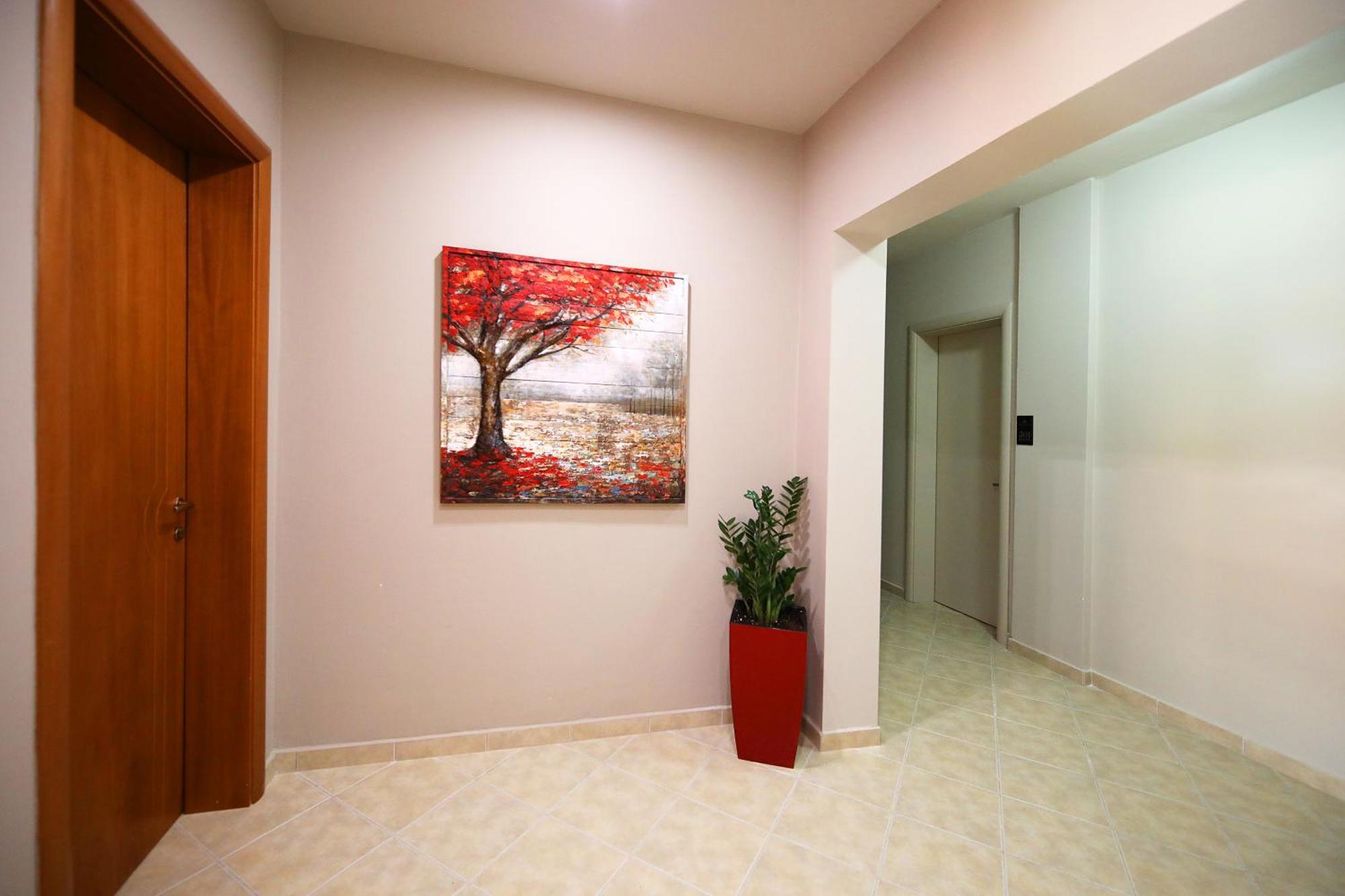 Hotel Erjuma Vlorë Екстериор снимка