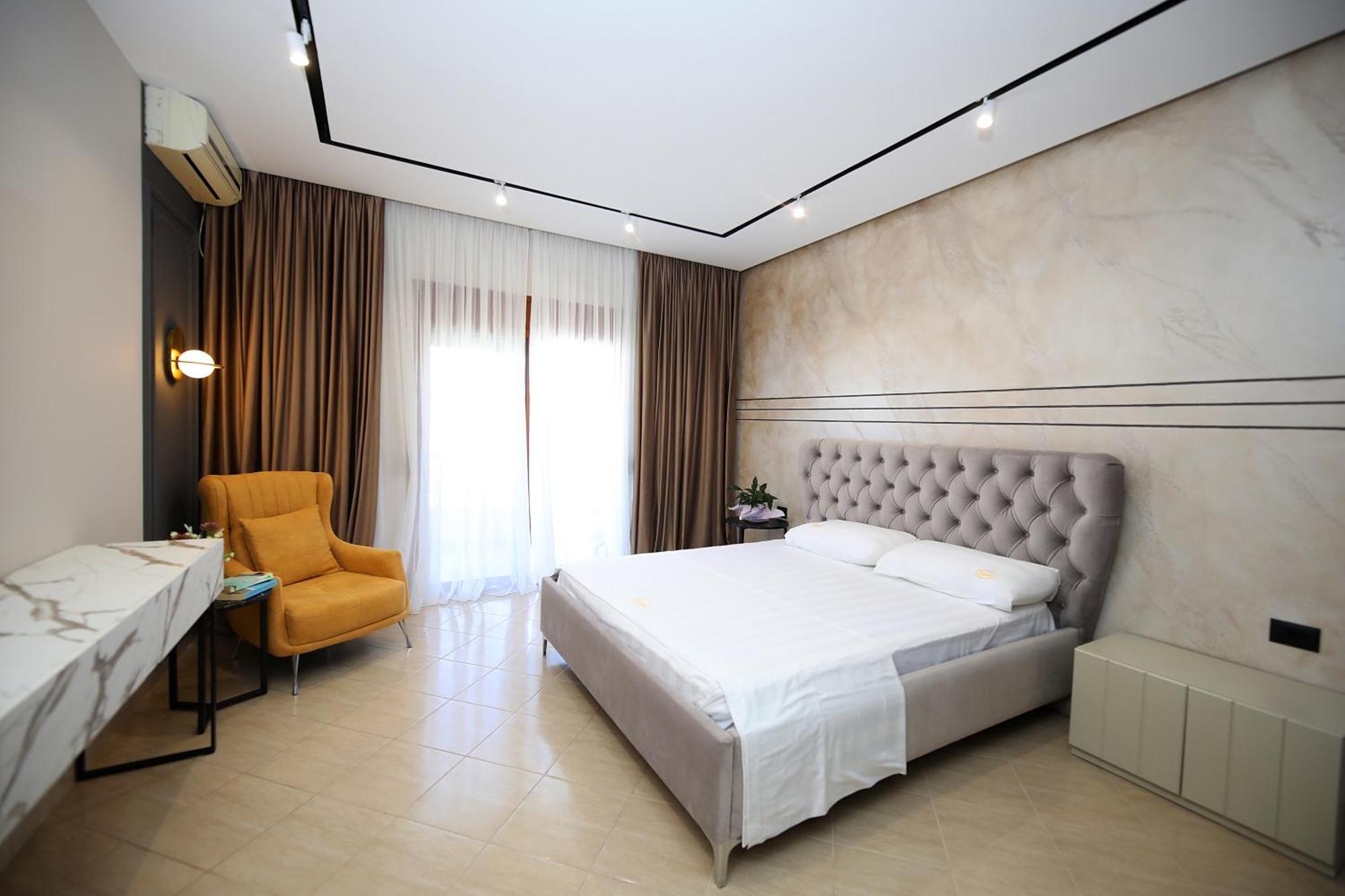 Hotel Erjuma Vlorë Екстериор снимка
